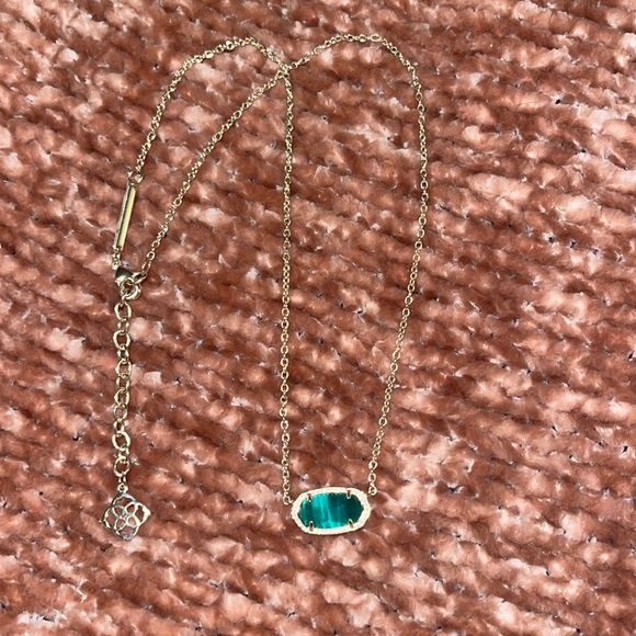 Kendra Scott Jewelry - Kendra Scott Elisa necklace-Emerald green cat eye with gold metal